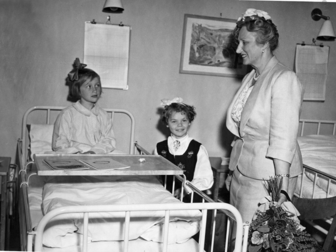 Kronprinsesse Märtha ved åpningen av Rikshospitalets barneklinikk i 1950. Foto: NTB 